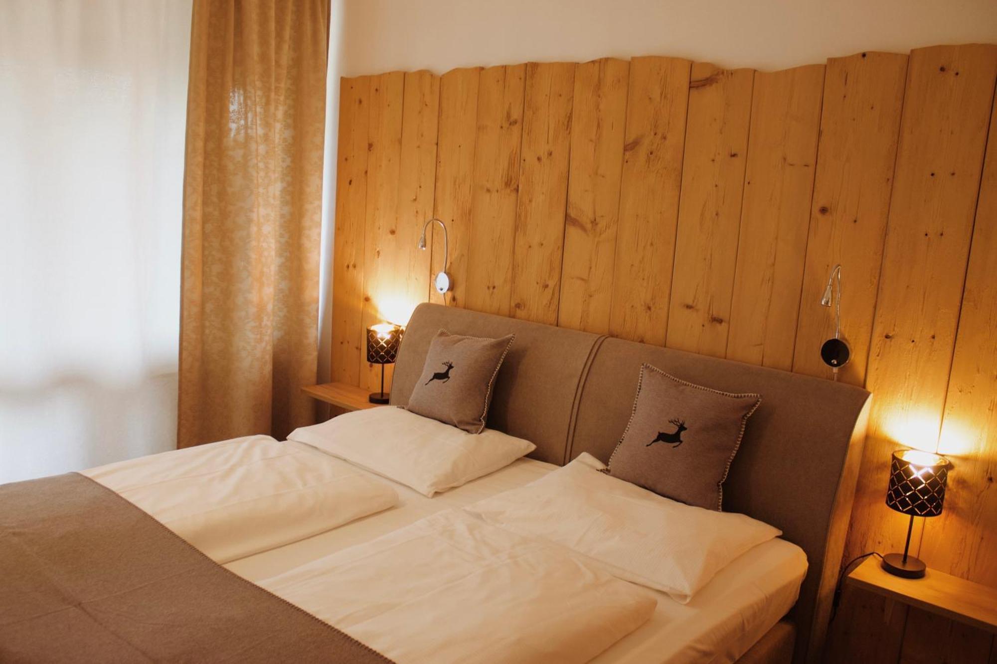 Hotel Garni - Chiemsee-Pension-Seebruck Seeon-Seebruck Ngoại thất bức ảnh