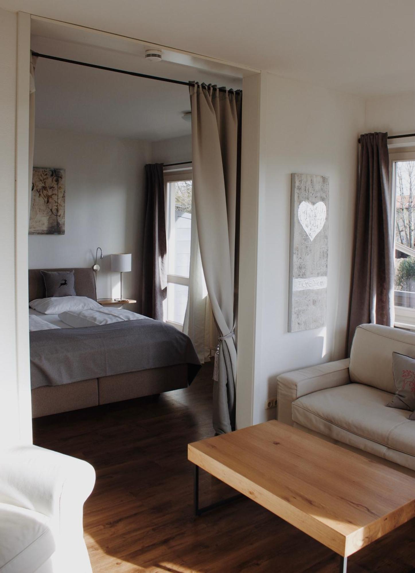Hotel Garni - Chiemsee-Pension-Seebruck Seeon-Seebruck Ngoại thất bức ảnh