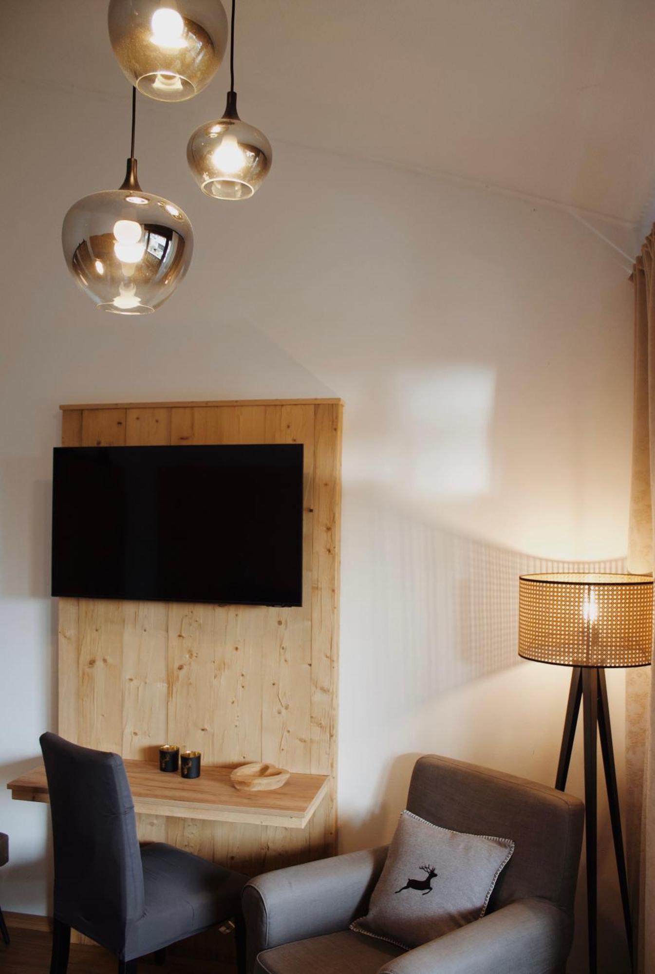 Hotel Garni - Chiemsee-Pension-Seebruck Seeon-Seebruck Ngoại thất bức ảnh